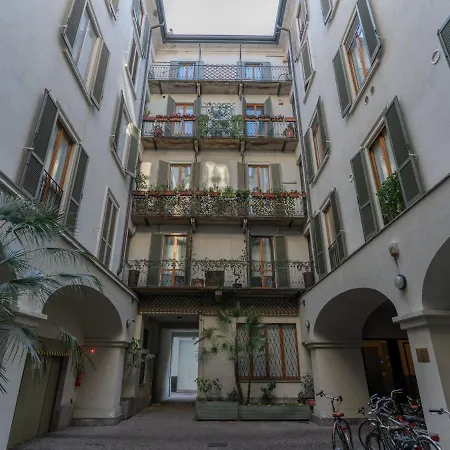The Best Rent - Gorgeous Two-Bedroom Apartment In Porta Nuova District Mailand Exterior foto