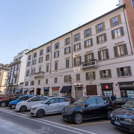 The Best Rent - Gorgeous Two-Bedroom Apartment In Porta Nuova District Mailand Exterior foto